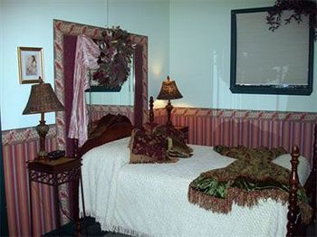 The Historic Brook Forest Inn إيفيرغرين المظهر الخارجي الصورة
