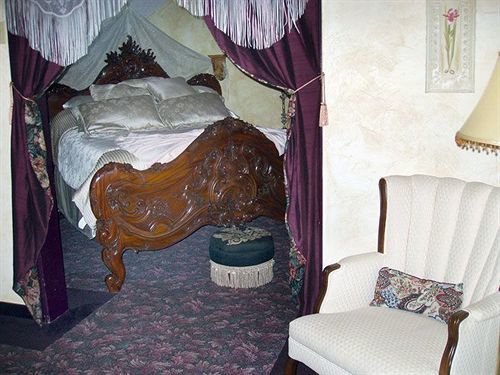 The Historic Brook Forest Inn إيفيرغرين المظهر الخارجي الصورة