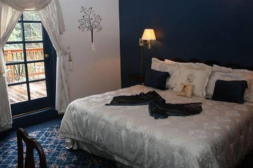 The Historic Brook Forest Inn إيفيرغرين المظهر الخارجي الصورة
