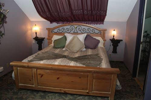 The Historic Brook Forest Inn إيفيرغرين المظهر الخارجي الصورة